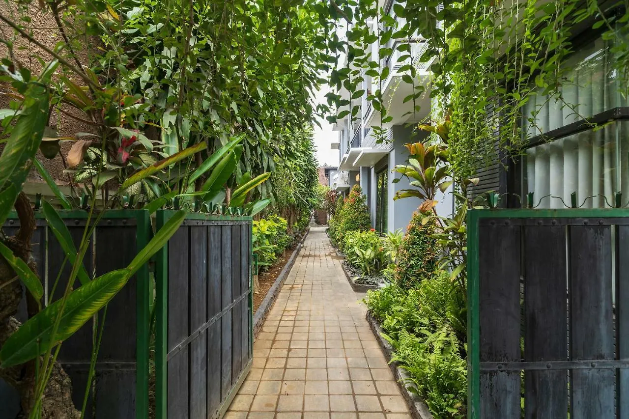 Oyo 1406 I Love Grass Hotel Denpasar