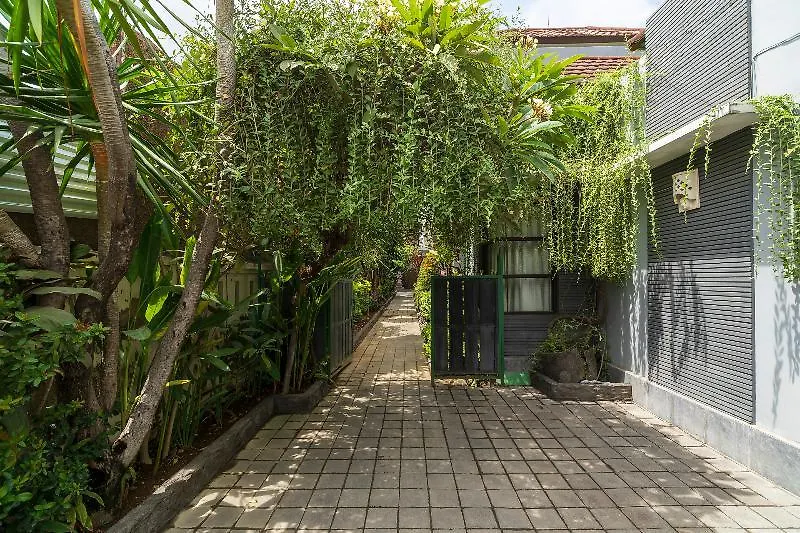 Oyo 1406 I Love Grass Hotel Denpasar  Denpasar (Bali)